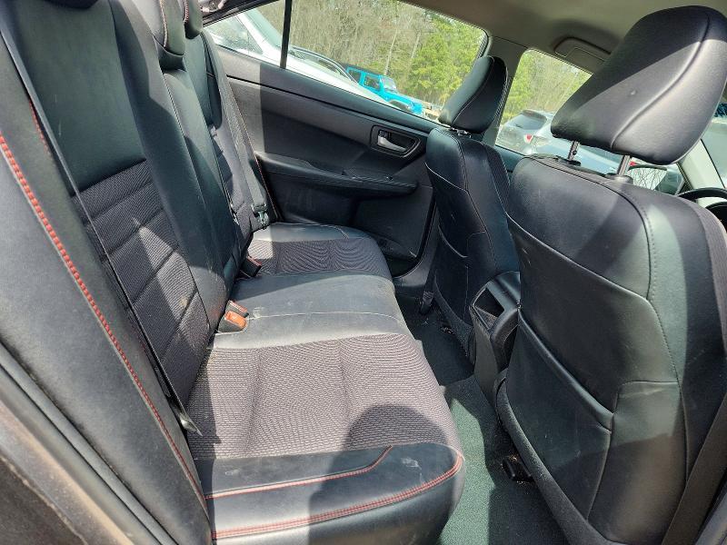 2016 Toyota Camry se