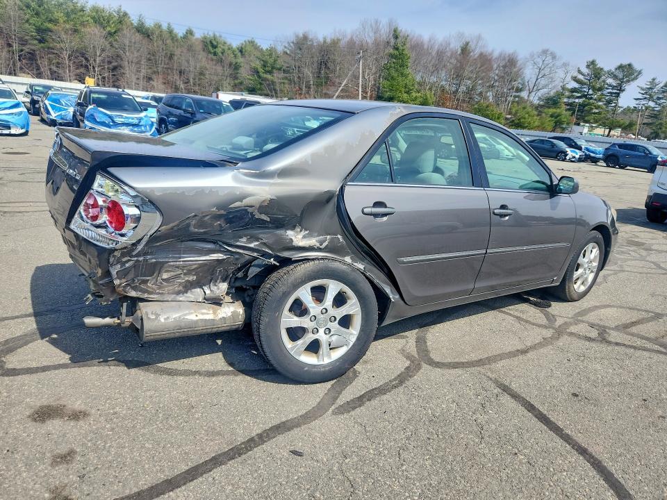 2005 Toyota Camry xle