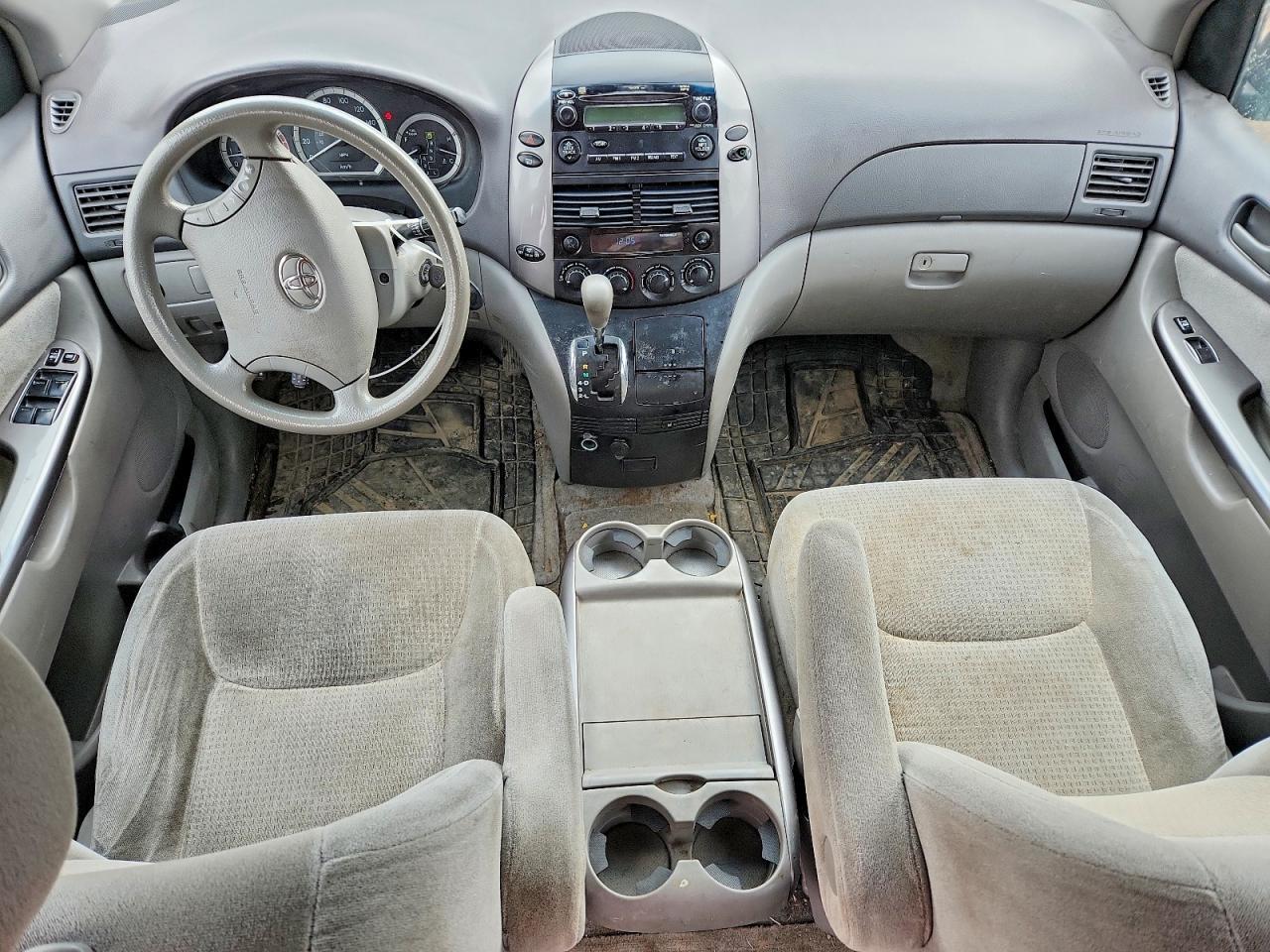 2006 Toyota Sienna ce 7 Passenger