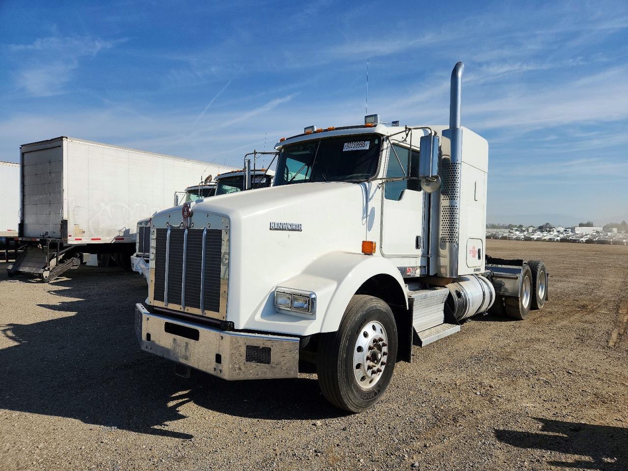 2015 Kenworth T800 Semi Truck
