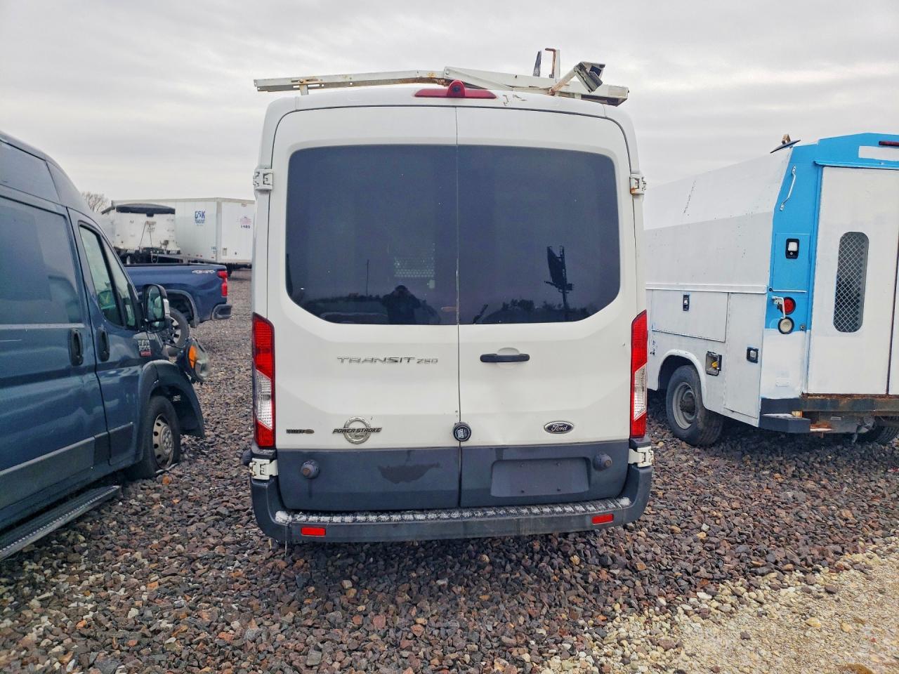 2015 Ford Transit 250 SRW Medium Roof Van Utility / Service
