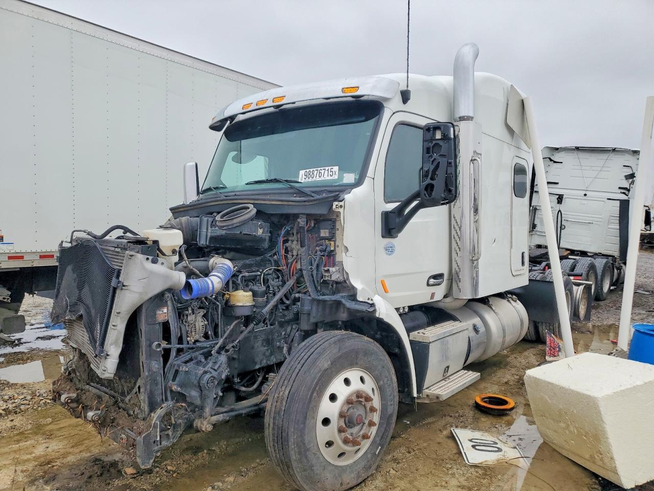 2016 Peterbilt 579 Semi Truck