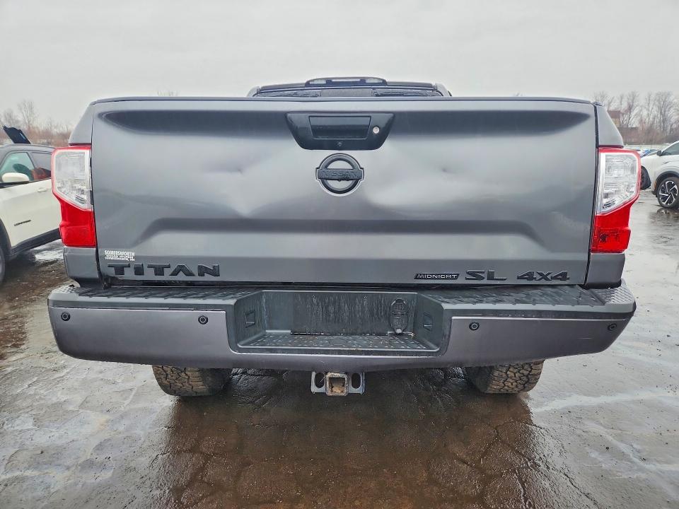 2019 Nissan Titan sl