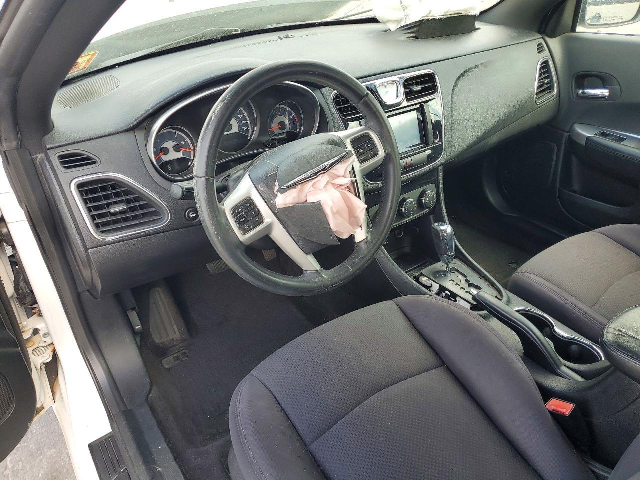 2012 Chrysler 200 Touring