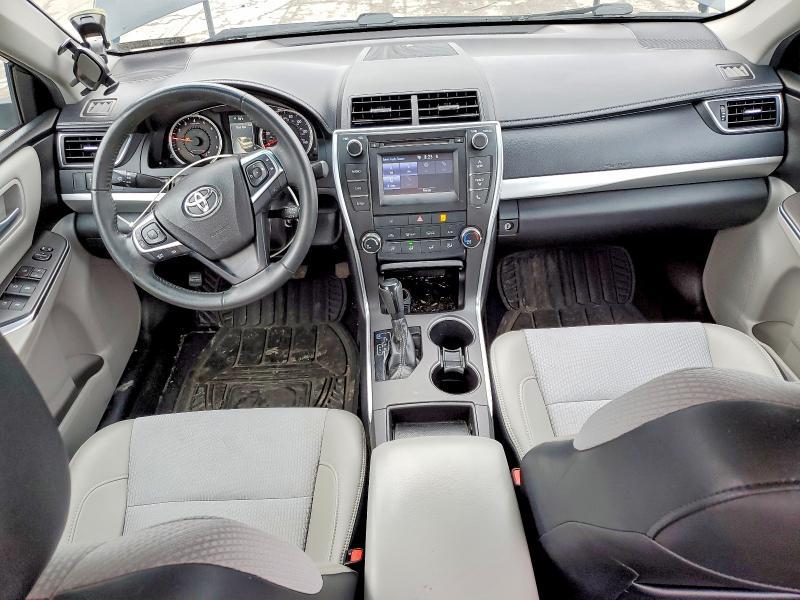 2016 Toyt Camry