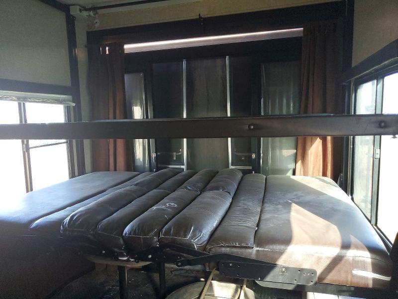 2015 Heartland Rv 2015 Heartland 4150 Cyclone Camper