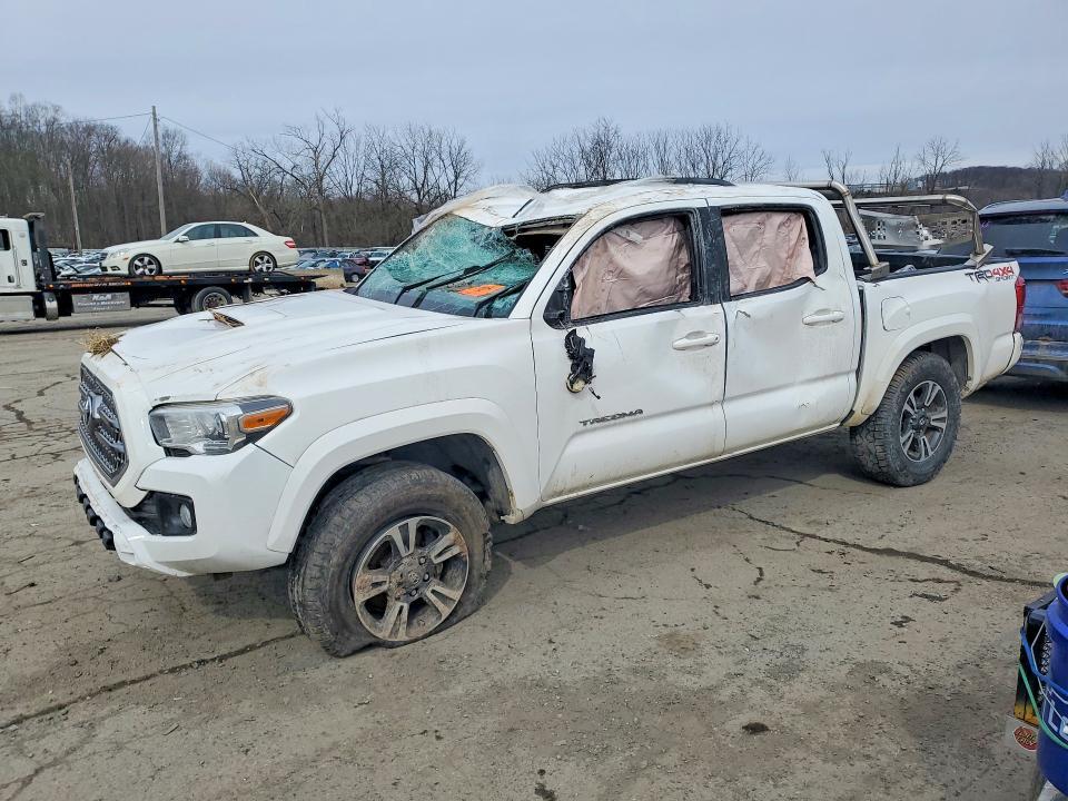 2016 Toyota Tacoma TRD Sport