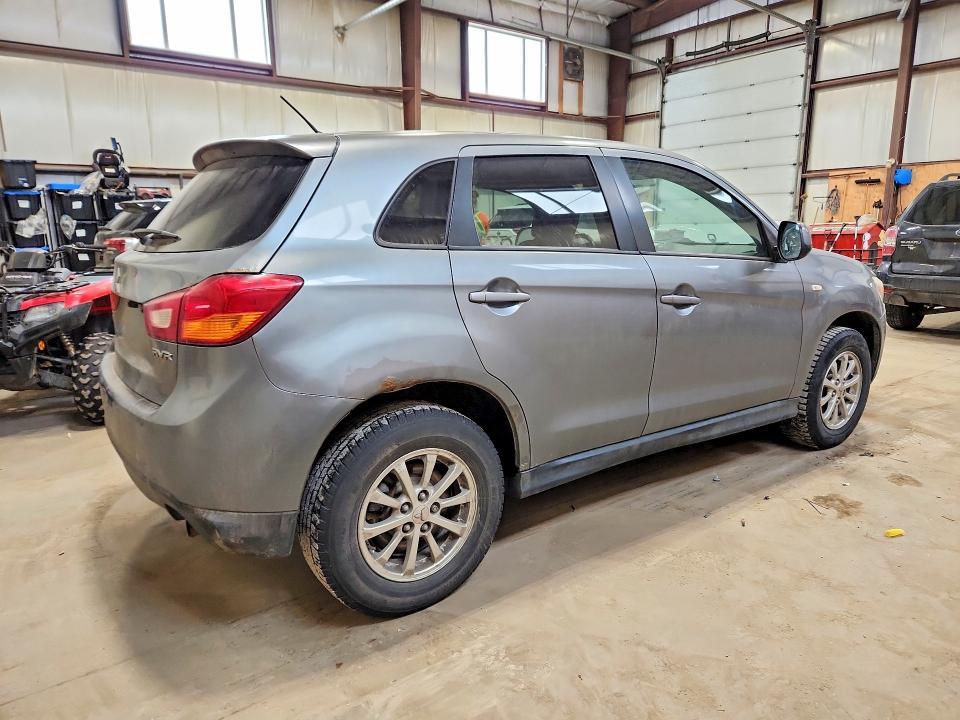 2013 Mitsubishi RVR