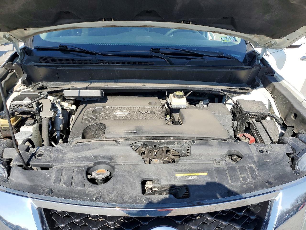 2016 Nissan Pathfinder s