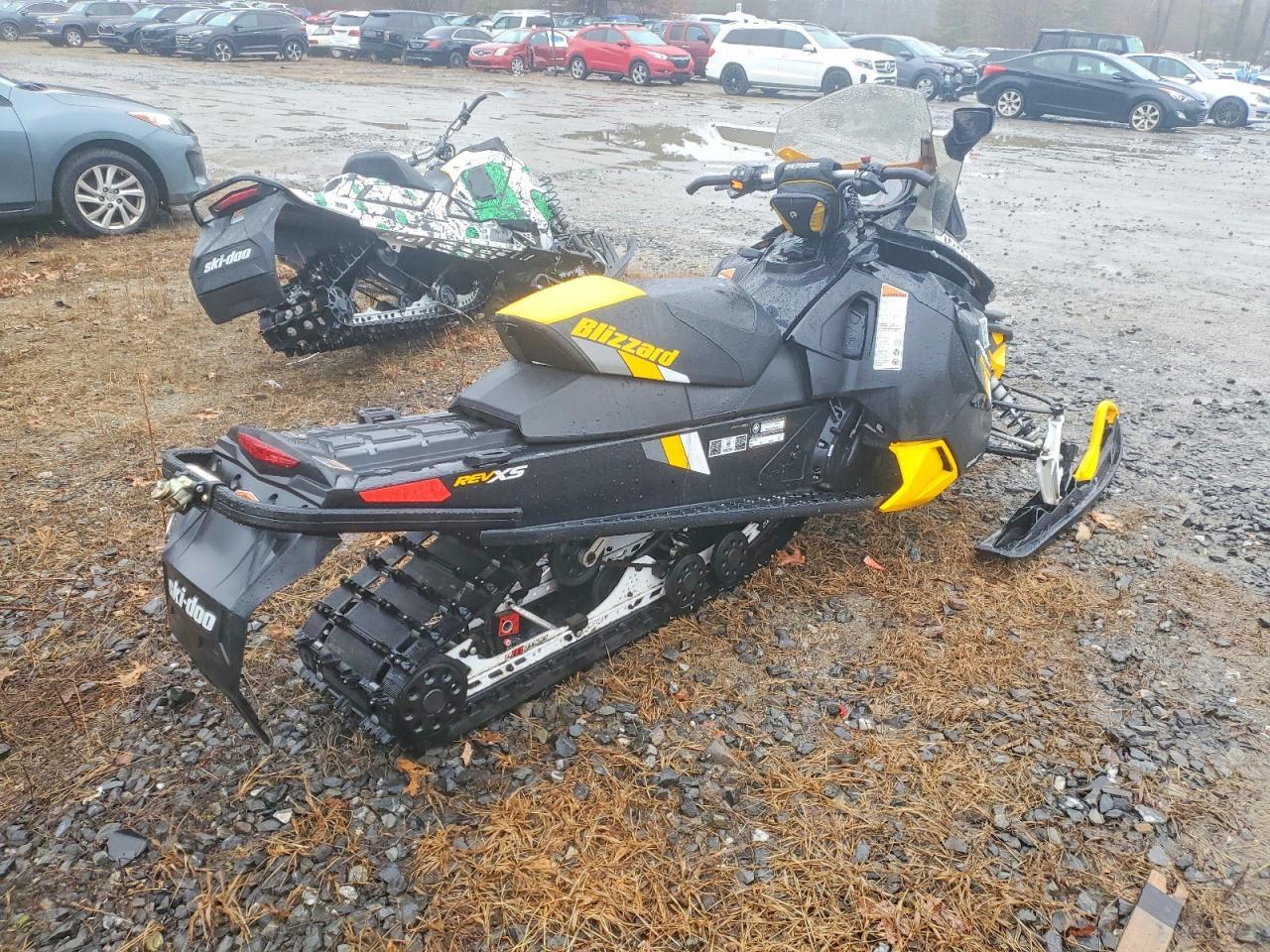 2017 Skidoo MX Z TNT 900 ACE