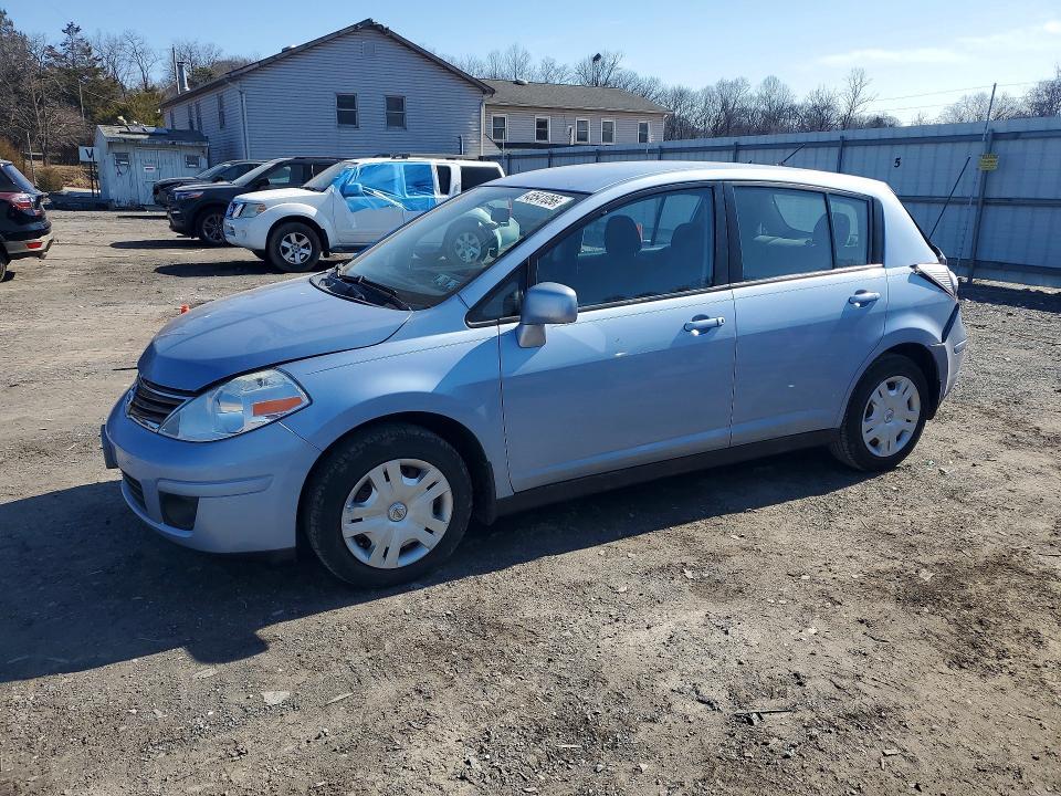 2011 Nissan Versa 1.8 s