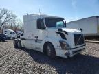 2007 Volvo VNL Semi Truck