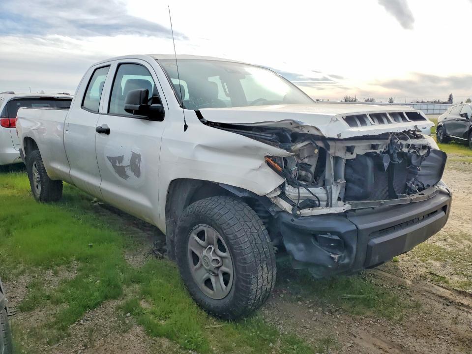 2018 Toyota Tundra sr