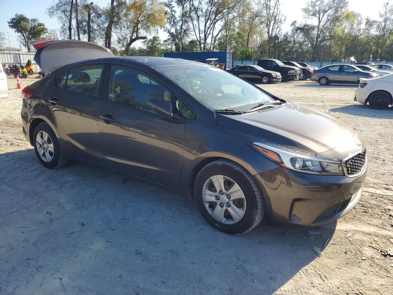 2018 KIA Forte lx