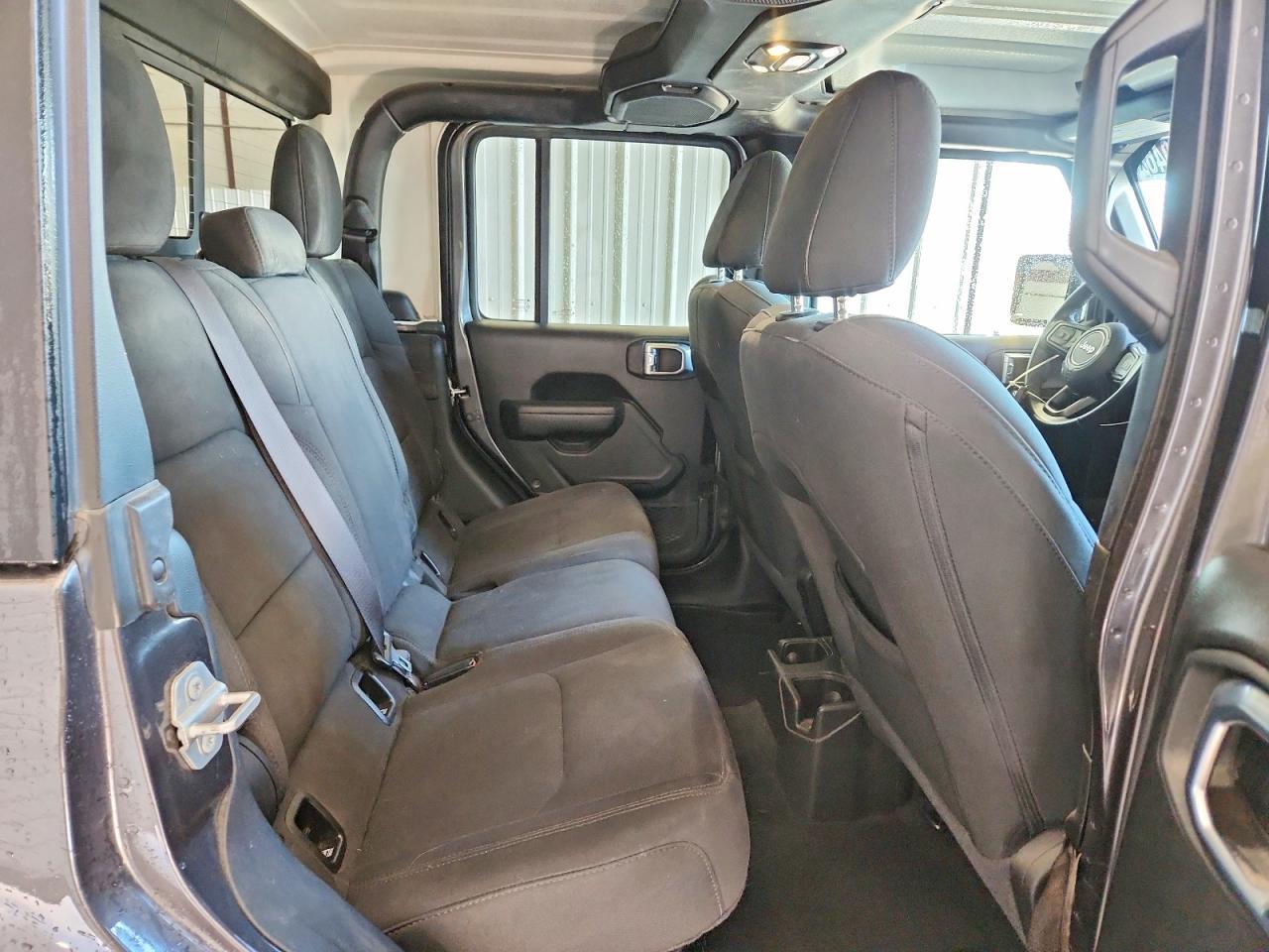 2022 Jeep Gladiator Sport