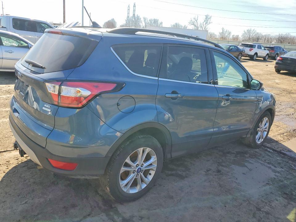 2018 Ford Escape sel
