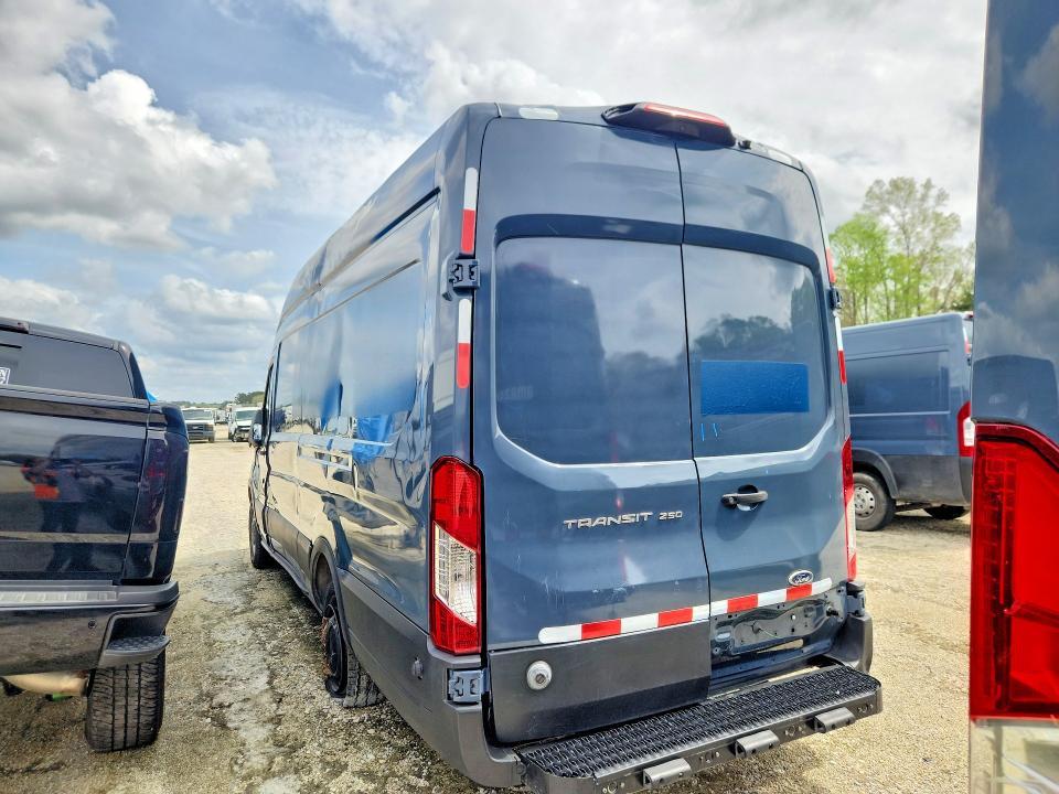 2019 Ford Transit T