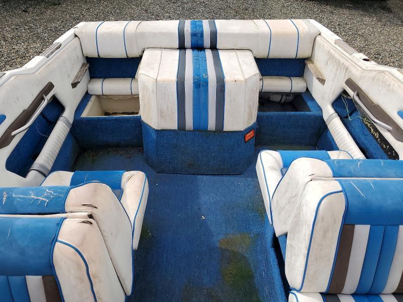 1990 SER 200 BOW Rider-Boat