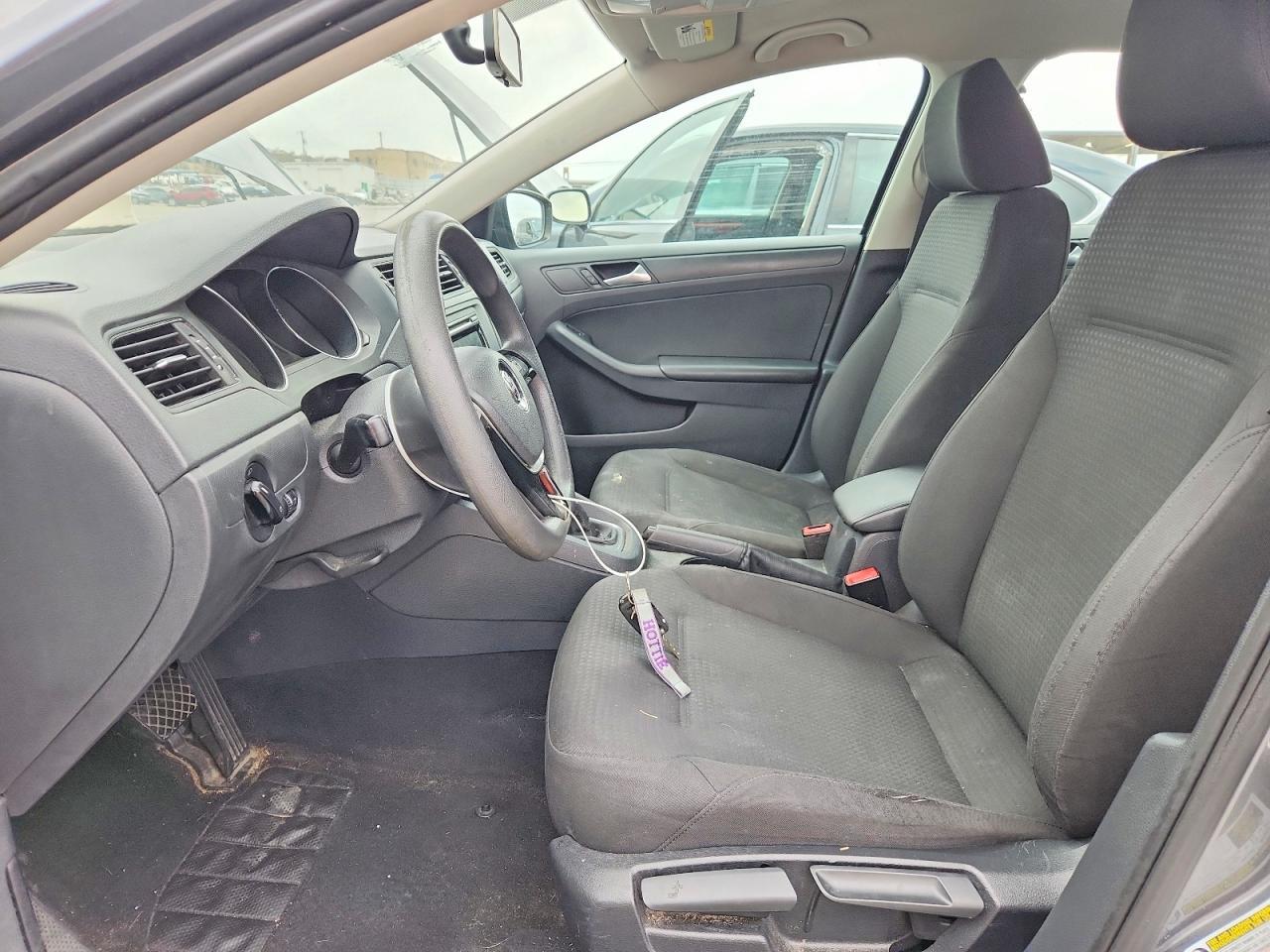 2015 Volkswagen Jetta Base