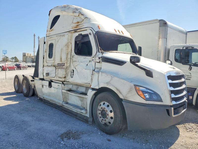 2022 Freigliner 2022 Freightliner Cascadia 126 Semi Truck
