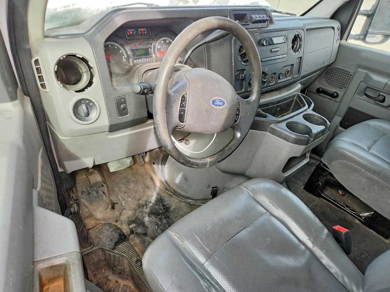 2014 Ford E350 Utility / Service Truck