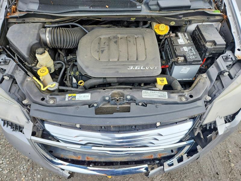 2016 Chrysler Town & Country Touring