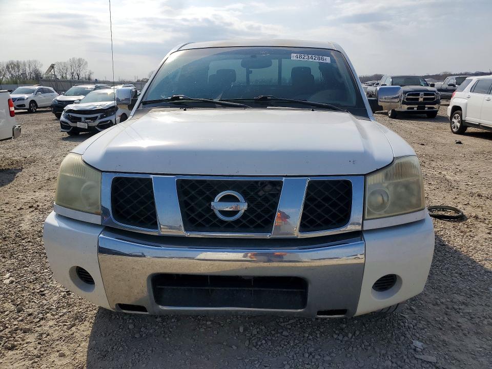 2004 Nissan Titan XE