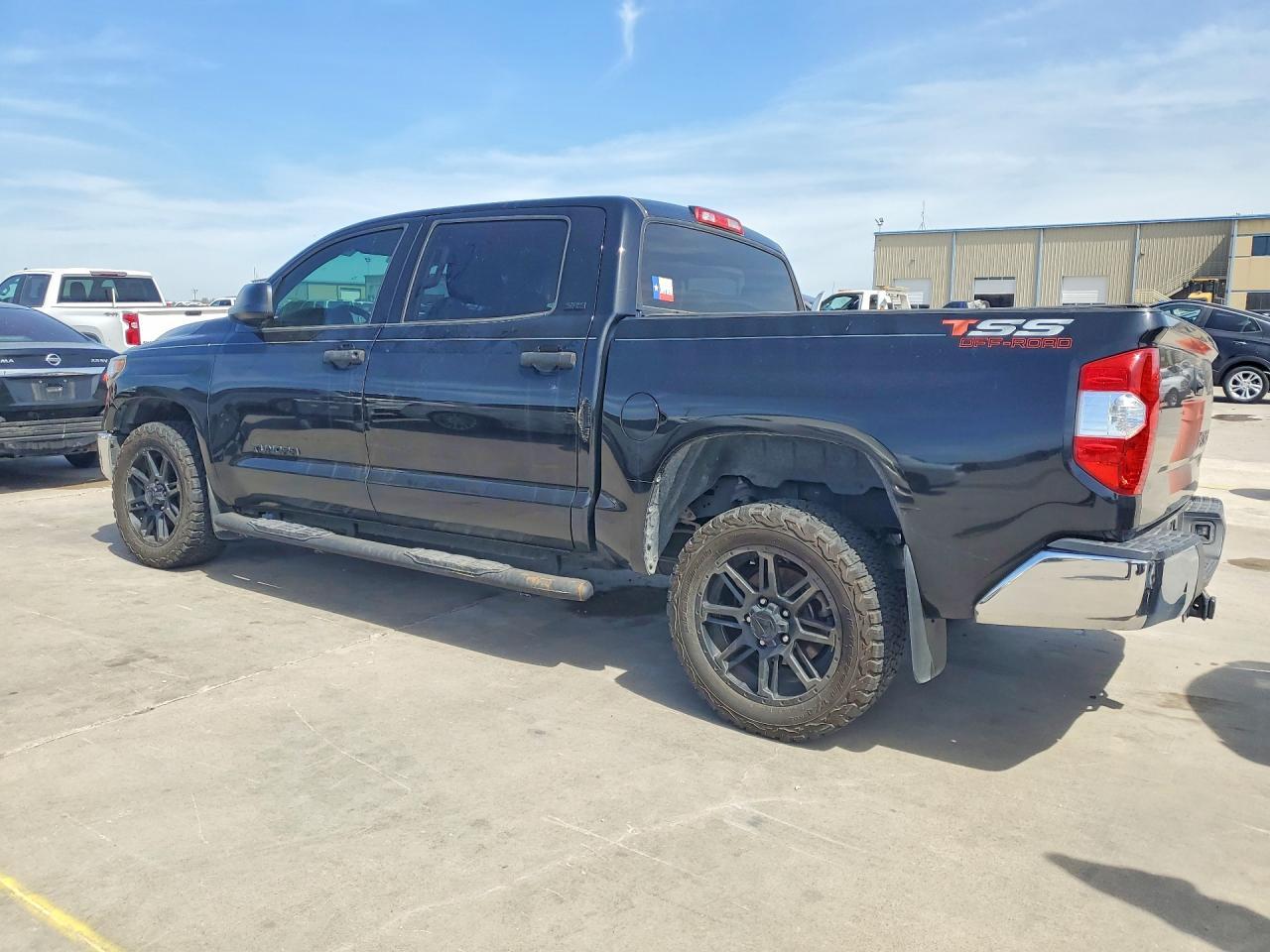2018 Toyota Tundra SR5