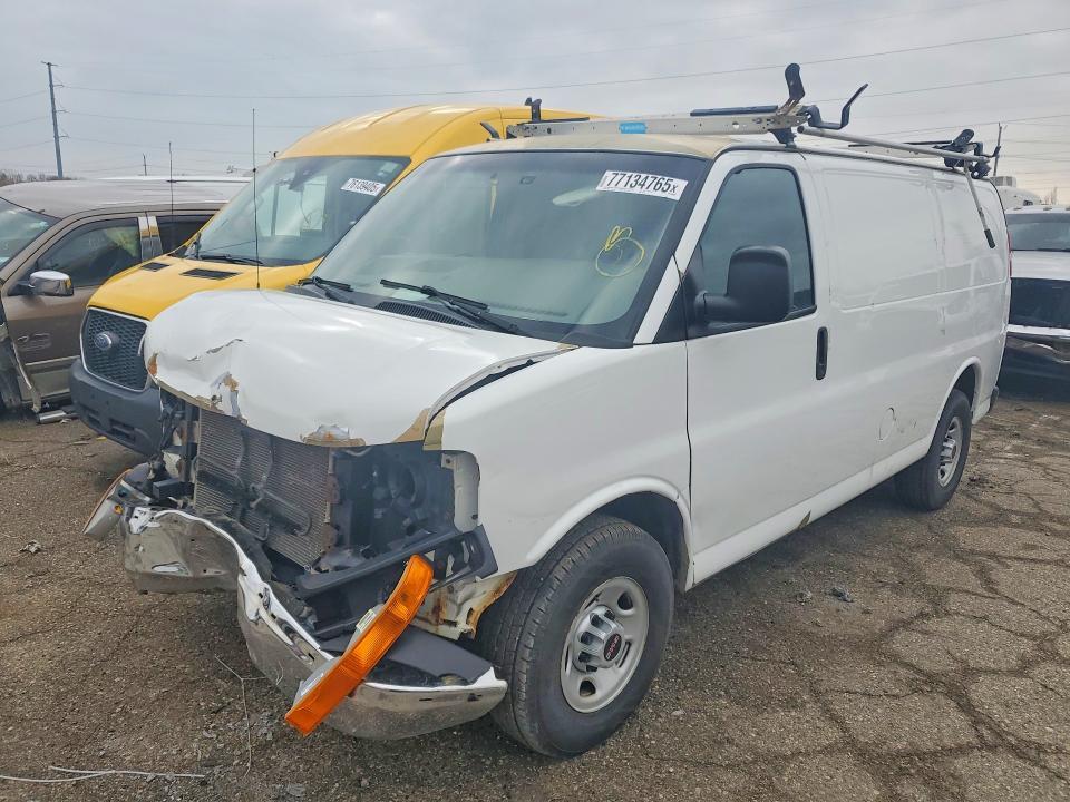 2017 GMC Savana 2500 Cargo Utility / Service van