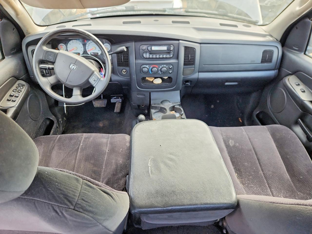 2005 Dodge RAM 1500 ST