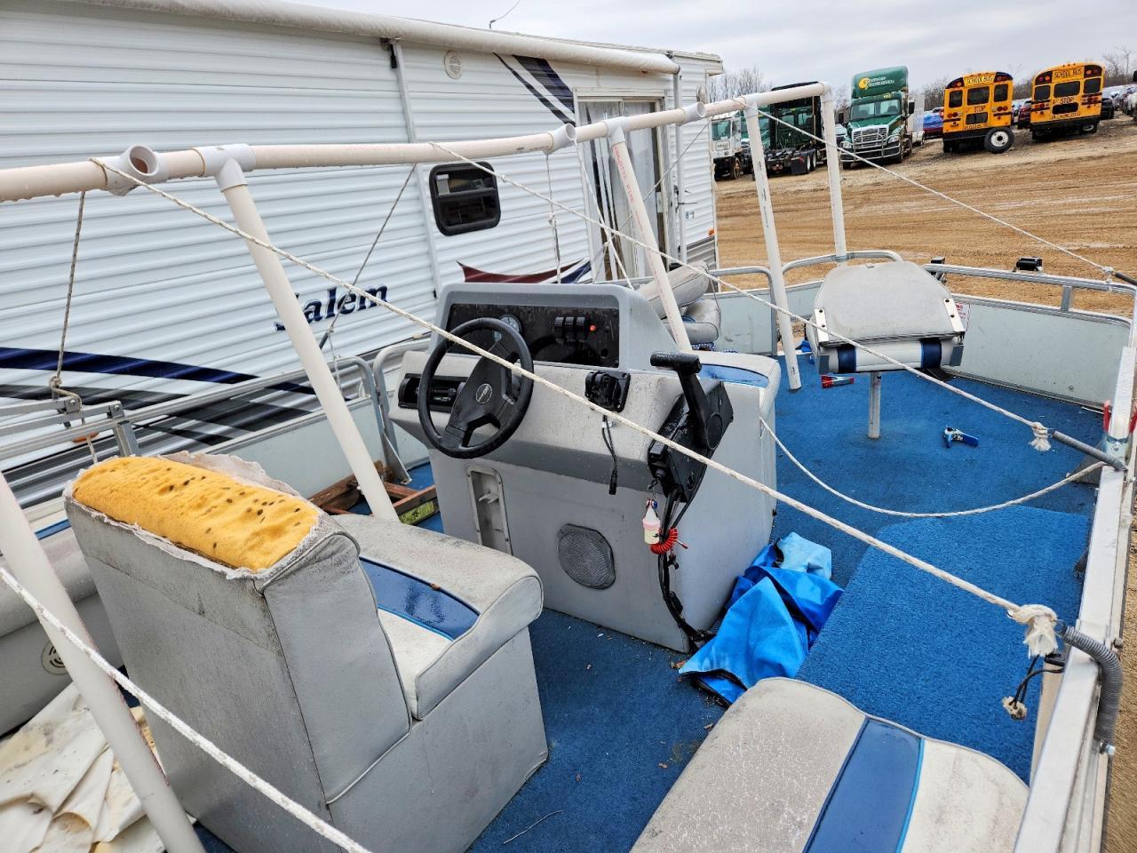 1995 Sun Tracker Bass 18 Buggy