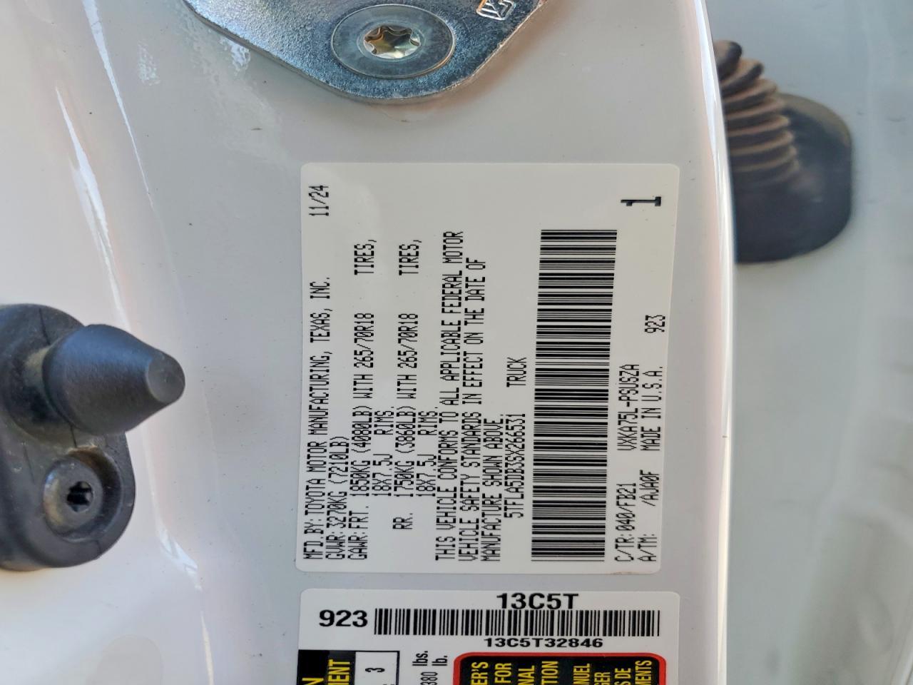 2025 Toyota Tundra SR5
