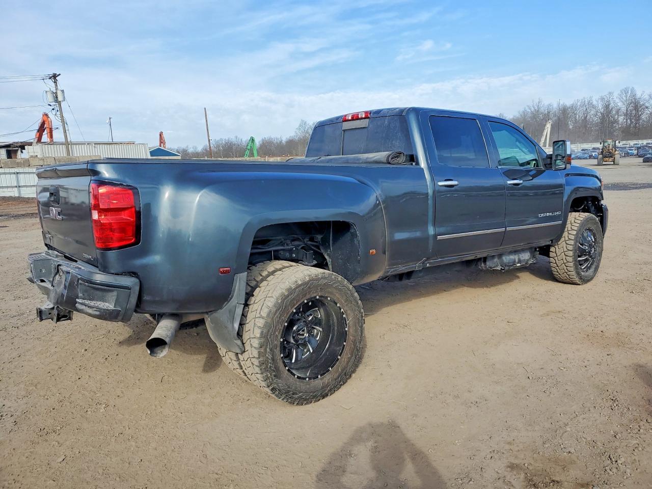 2019 GMC Sierra K3500 Denali