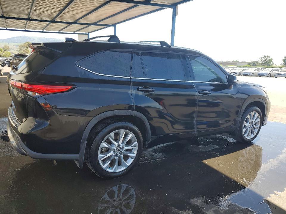 2022 Toyota Highlander Hybrid Limited