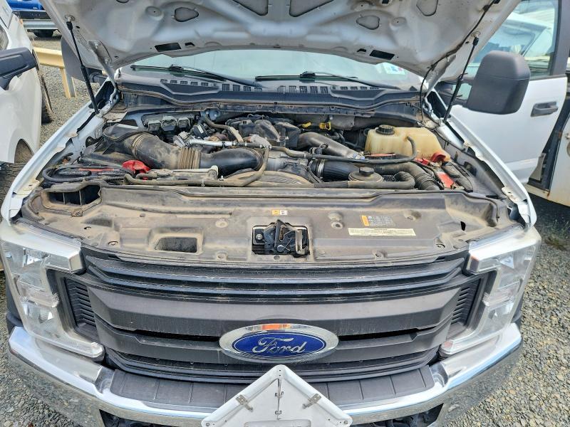 2019 Ford F550 Super Duty Flatbed Truck
