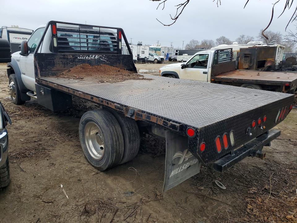 2005 Ford F450 Super Duty Flatbed Truck