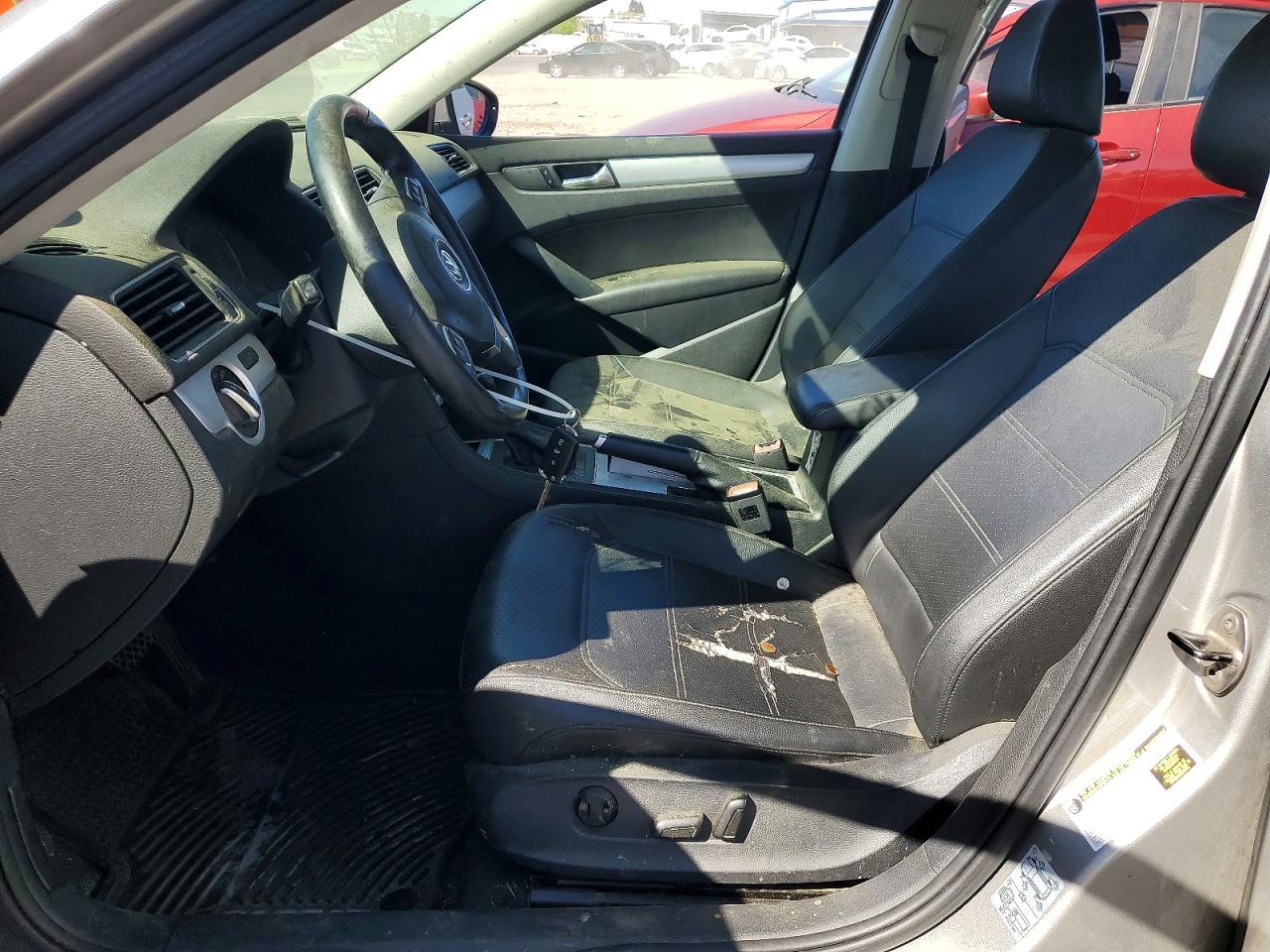 2012 Volkswagen Passat se