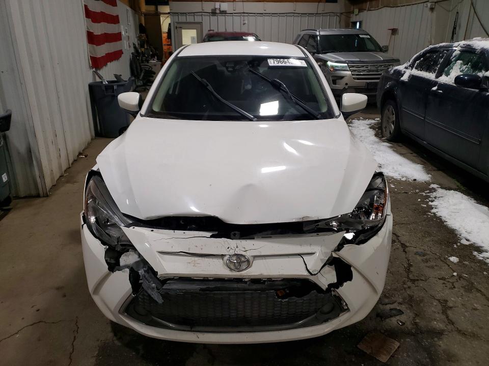 2020 Toyota Yaris le