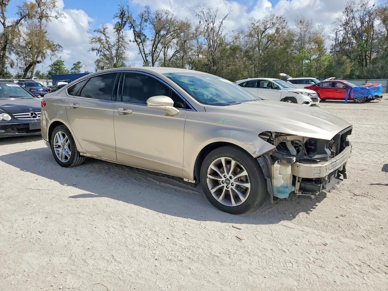 2017 Ford Fusion se