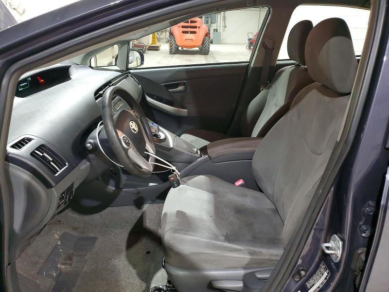 2010 Toyota Prius iii