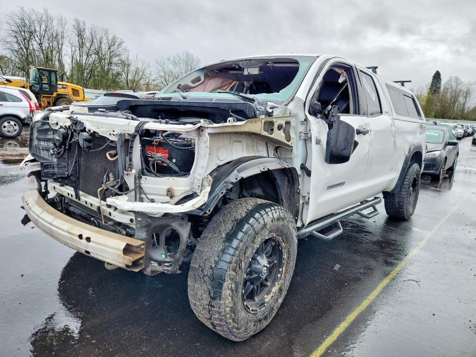 2016 Toyota Tundra SR5