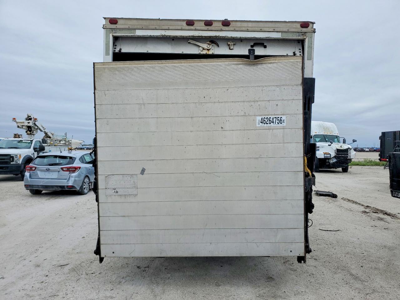 2003 Isuzu NPR-HD BOX Truck