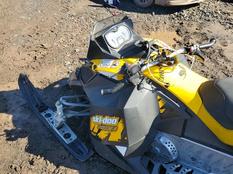 2009 Skidoo 2009 SKI-DOO 000MF9B
