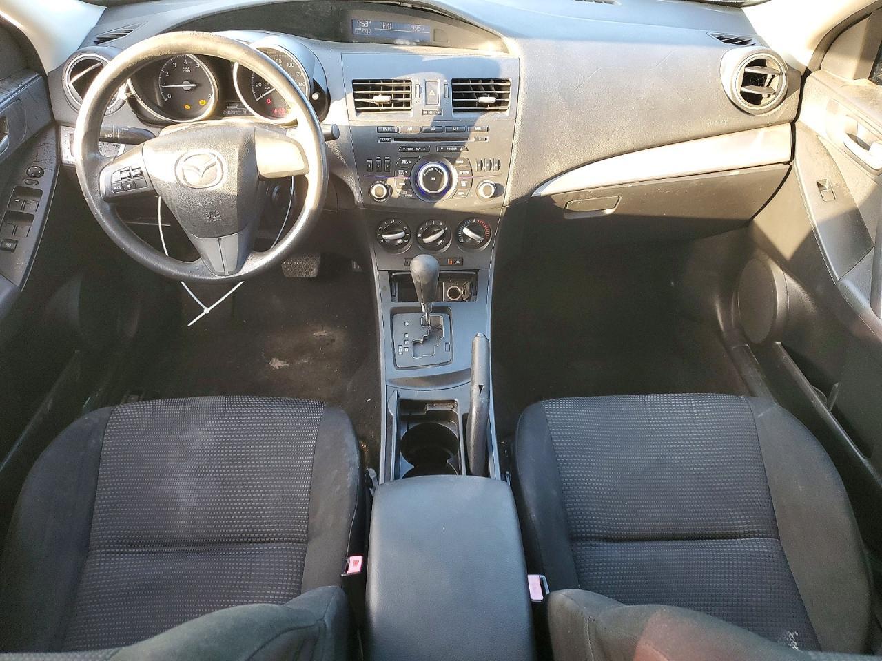 2013 Mazda 3 I