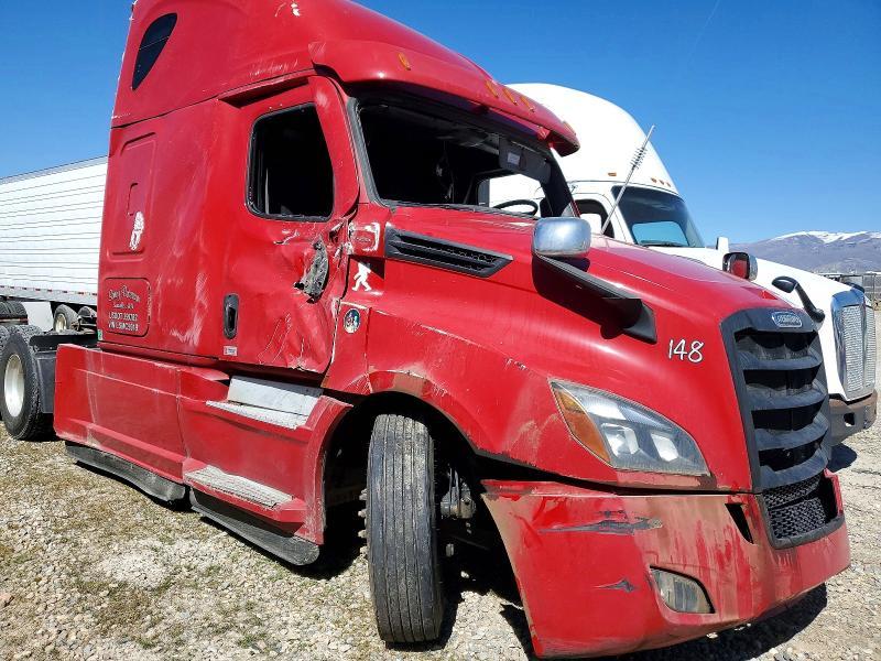 2020 Freigliner 2020 Freightliner Cascadia 126 Semi Truck