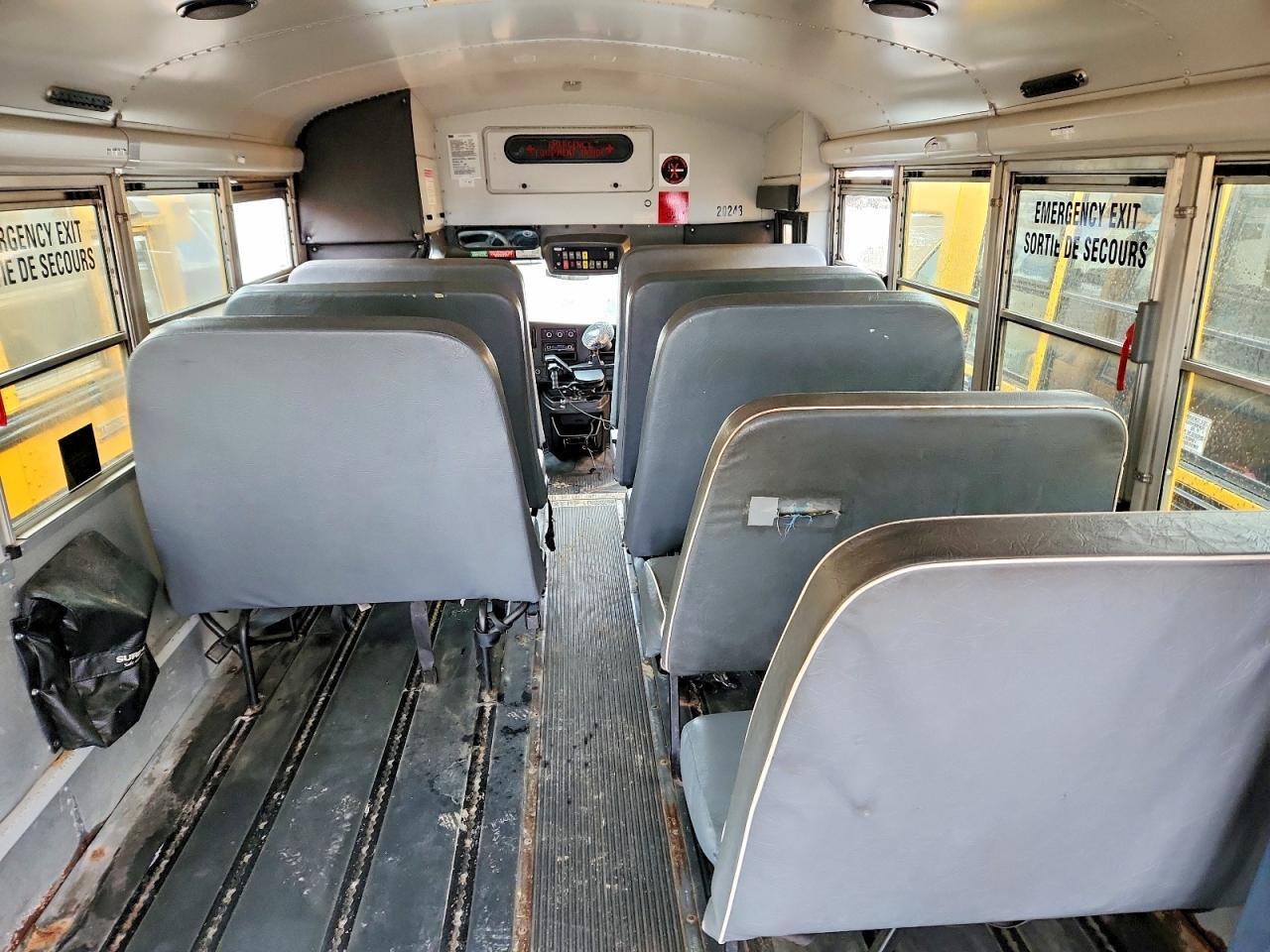 2010 Chev 2010 Thomas Minotour G4500-School Bus