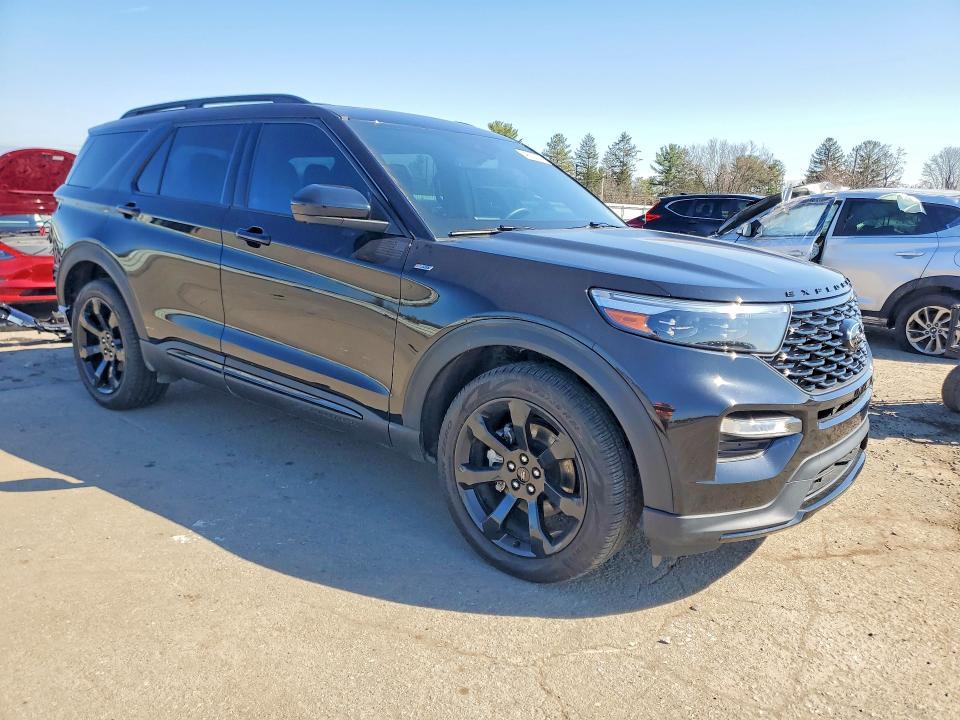 2022 Ford Explorer St-line