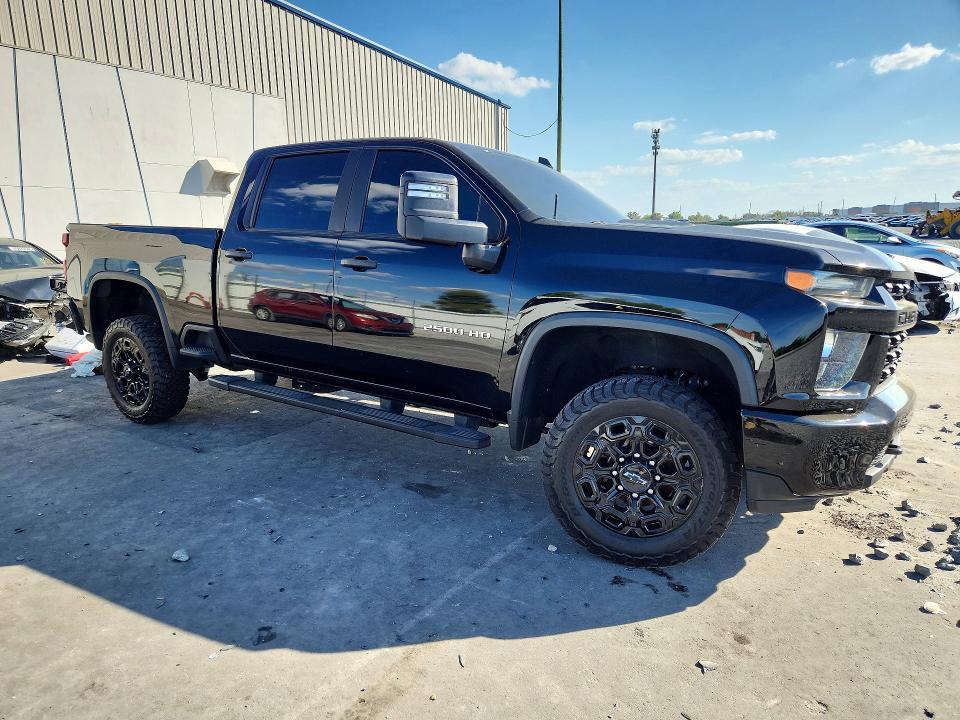 2022 Chevrolet Silverado K2500 Custom