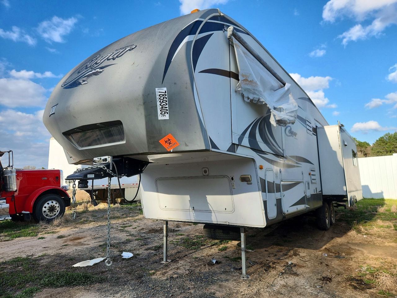 2011 Keystone Camper