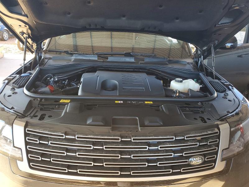 2025 Land Rover Range Rover se